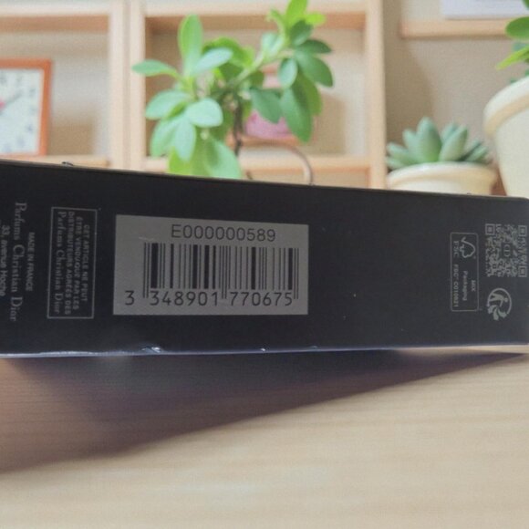 DIOR - Addict Lip Glow Butter (102 Glazed Lavender) NIB + Shiny Gold Holiday Bag - Picture 3 of 10